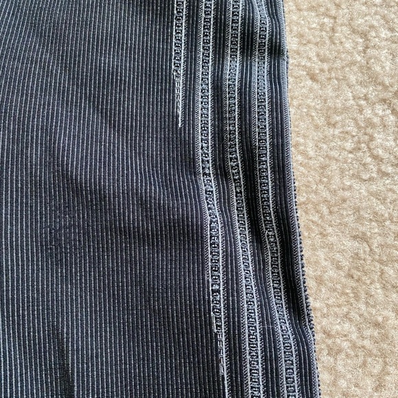 Fabletics contour ribbed leggings - Picture 3 of 4